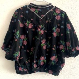 Kimchi Blue brand button down batwing top M